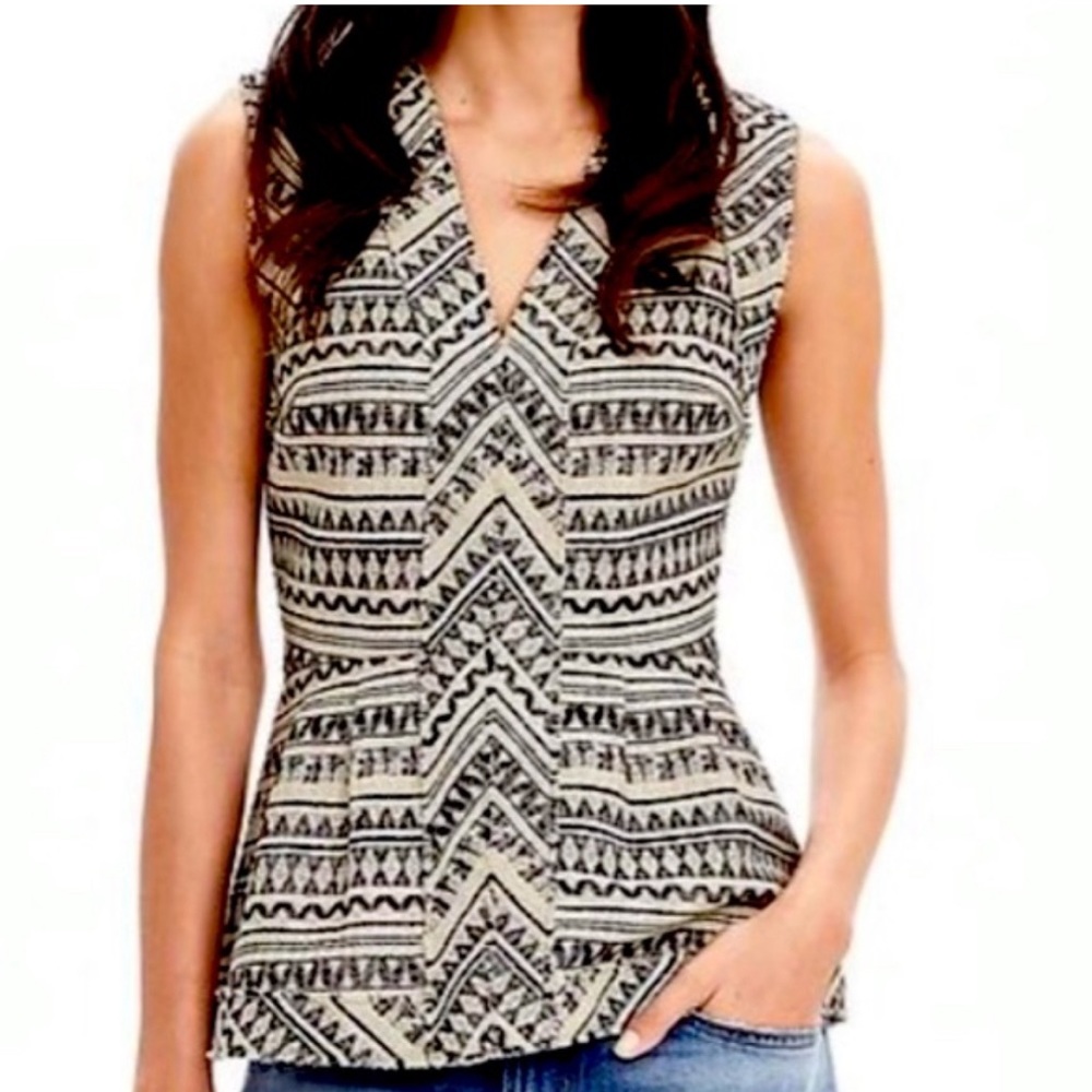 Banana Republic Tribal Aztec woven sleeveless top. Size 2 Petite